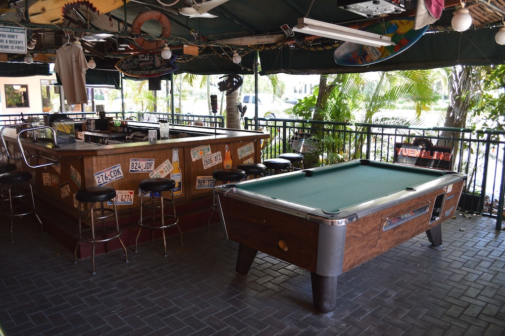 Hotel Bar