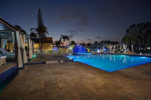 Divi Flamingo Beach Resort & Casino
