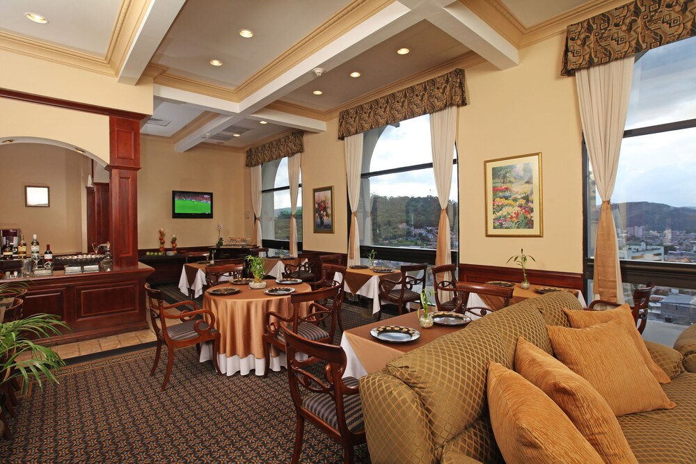 Executive Lounge
