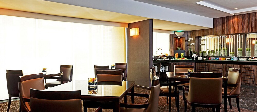 Hotel Lounge