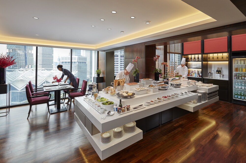 Executive Lounge