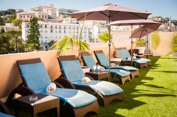Sundeck