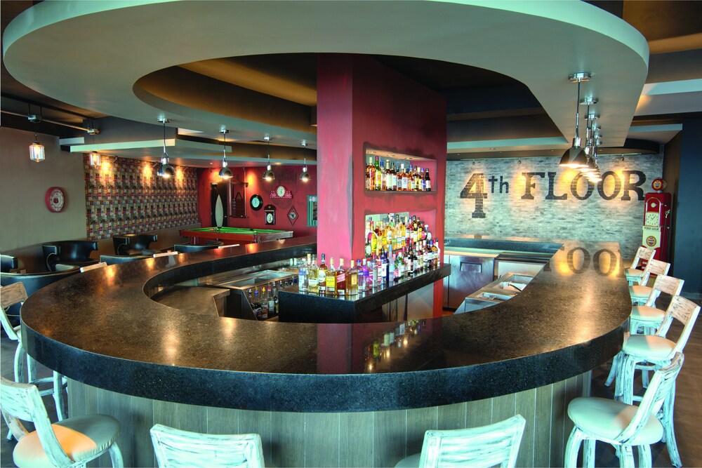 Hotel Lounge