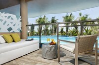 Ocean Front Swim Up Suite