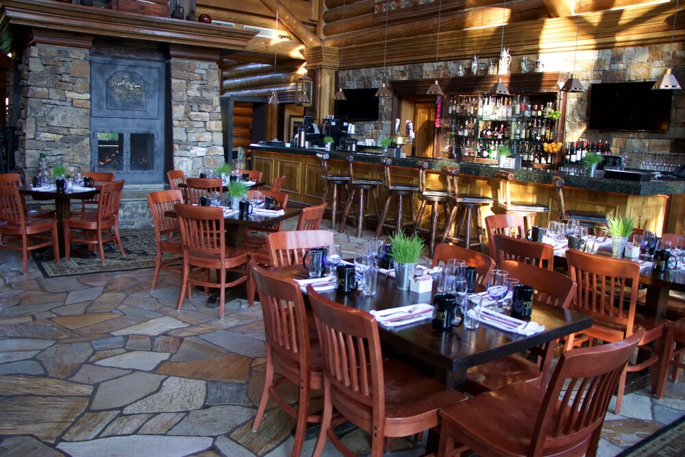 Hotel Bar