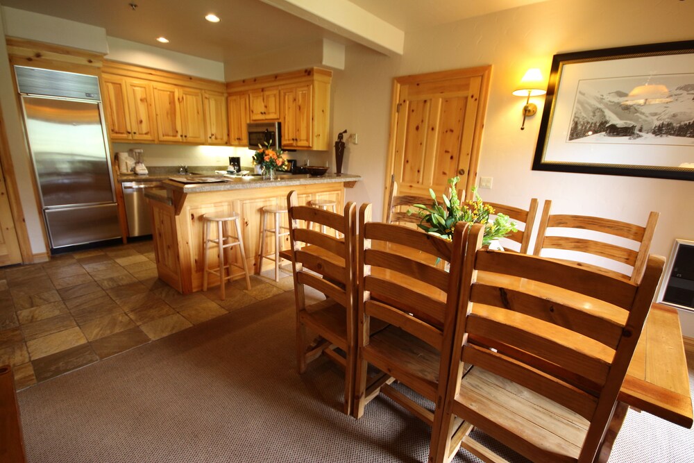 In-Room Kitchen