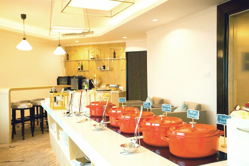 Executive Lounge