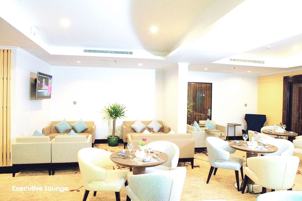 Executive Lounge