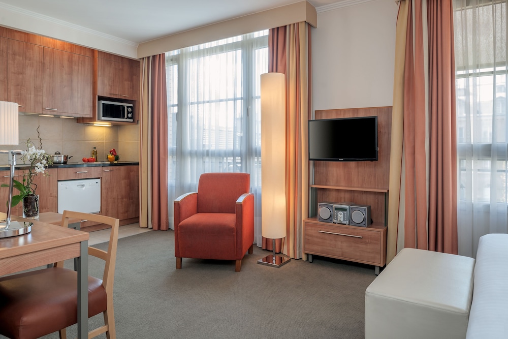 Studio - Guestroom