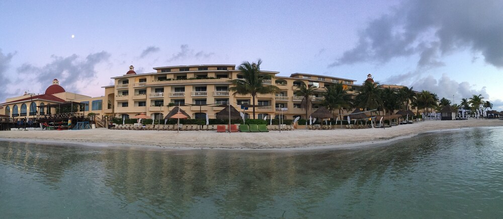 Beach/Ocean View