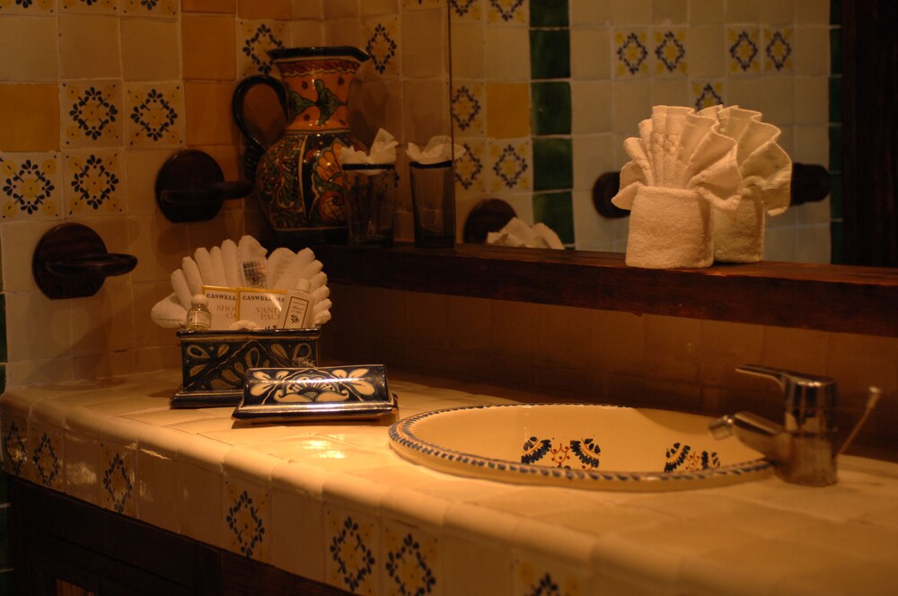 Bathroom, Posada de las Flores Loreto