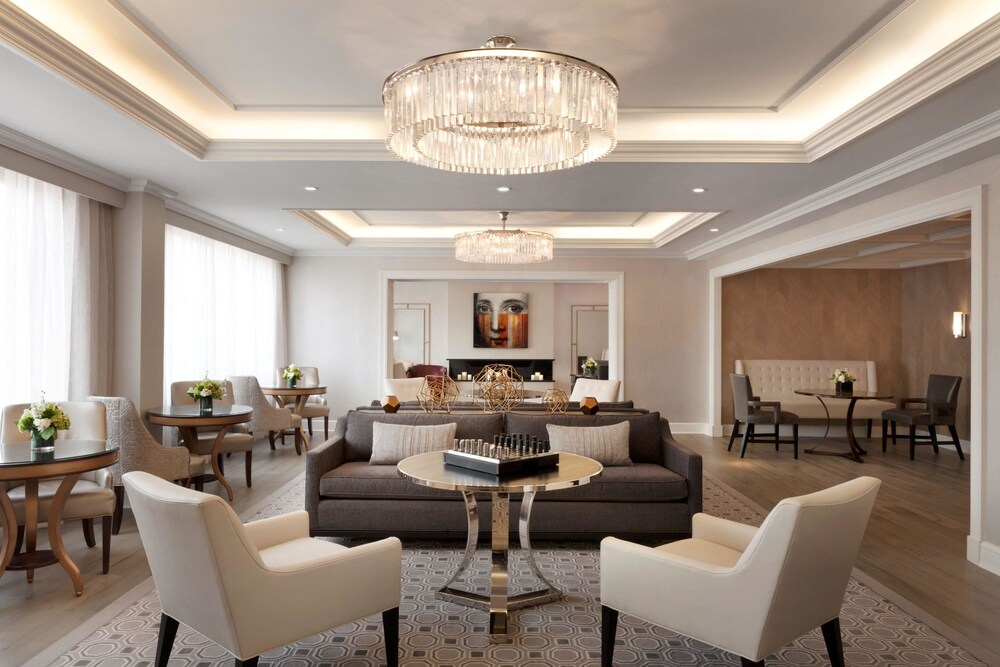 Executive Lounge