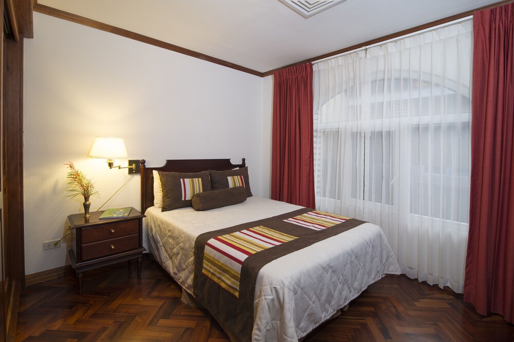 Family Suite - Guestroom