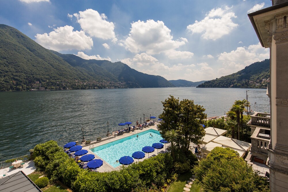 Rooftop Pool