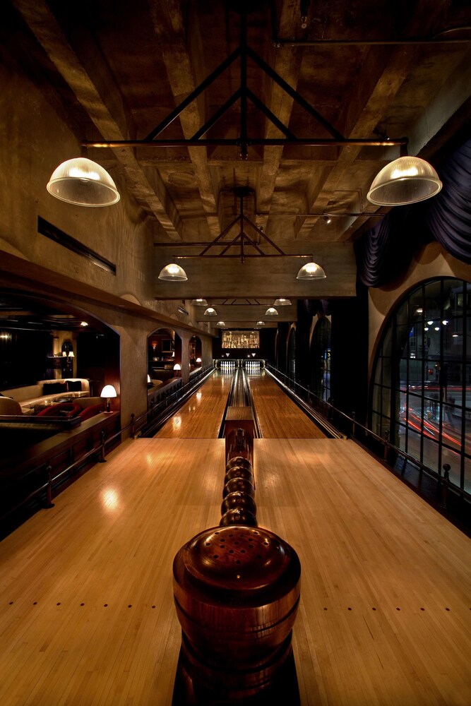 Bowling, The Hollywood Roosevelt