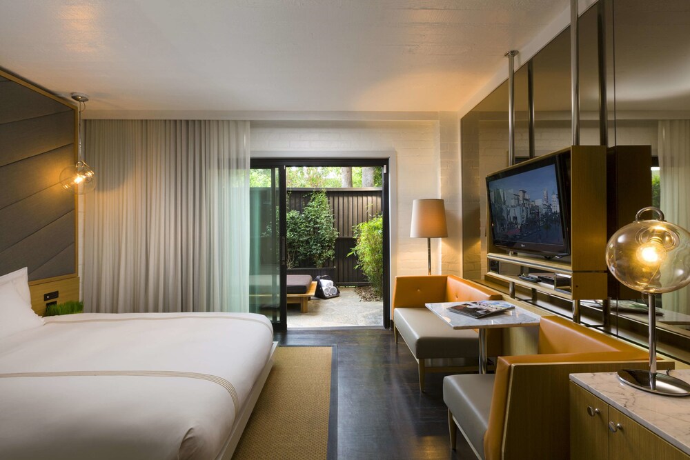 Room, The Hollywood Roosevelt