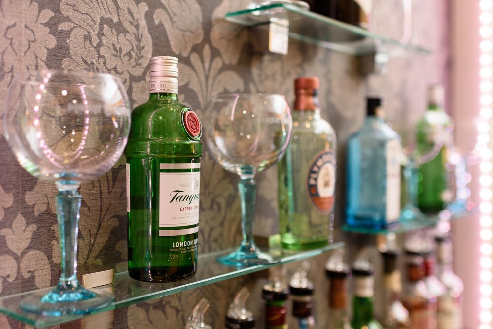 Hotel Bar