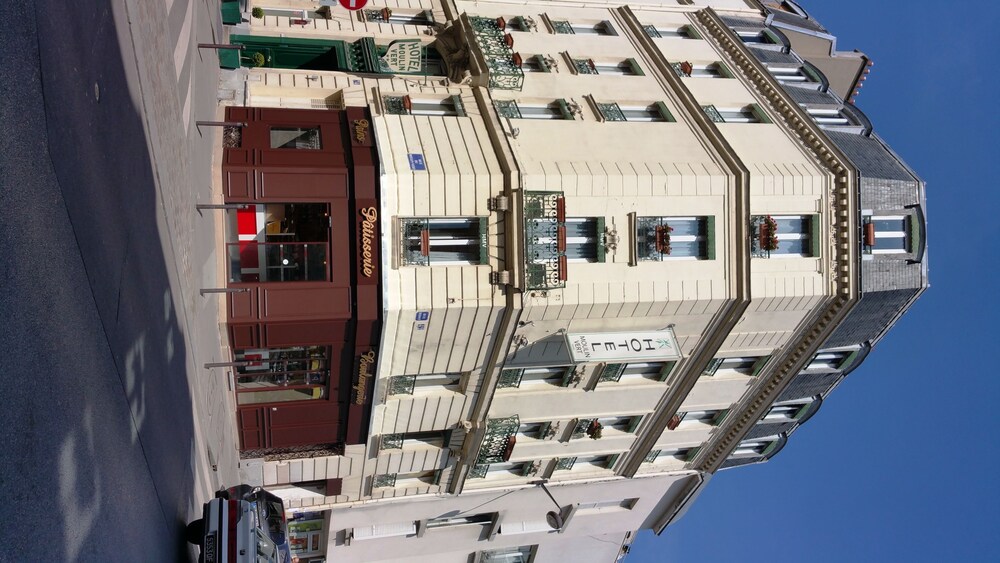 Façade de l'hôtel
