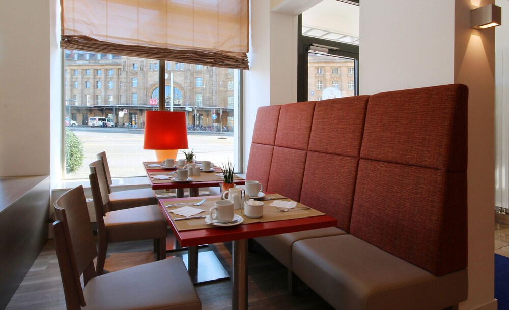 Lobby-Lounge