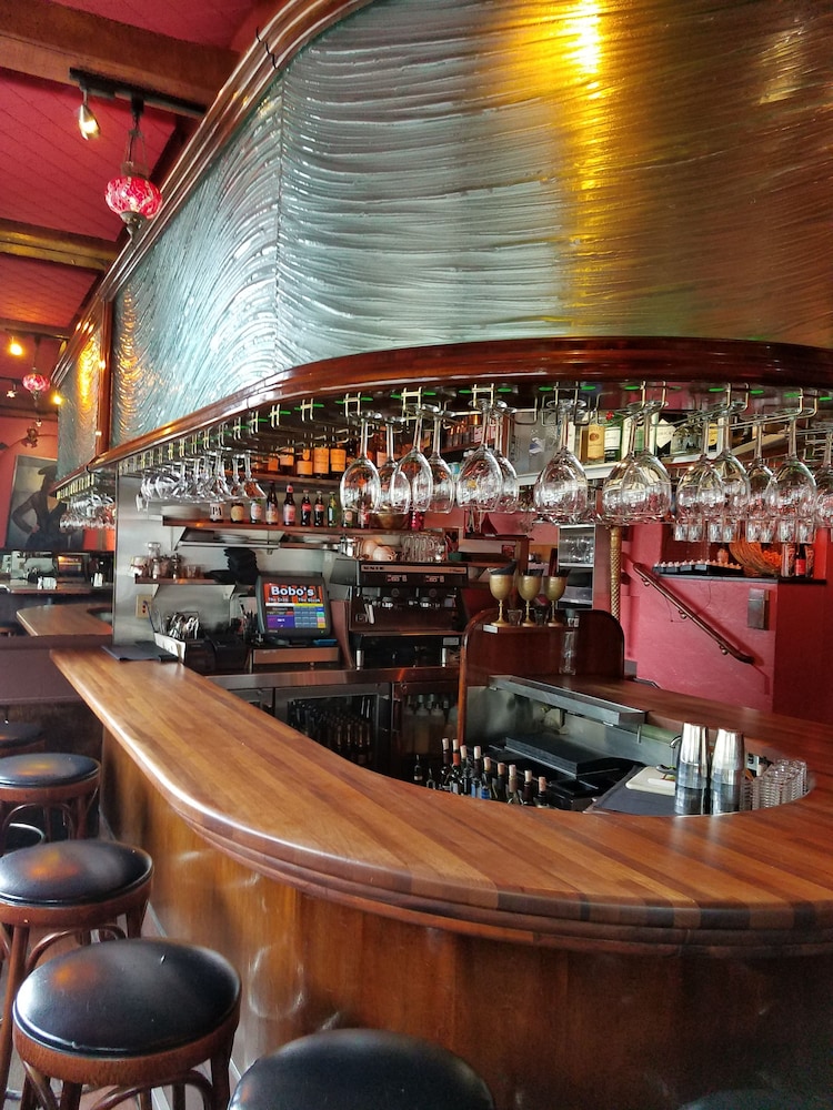 Hotel Bar