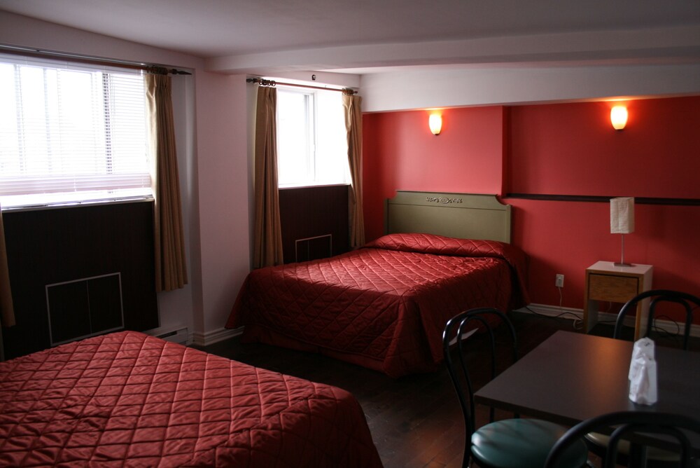 Guestroom