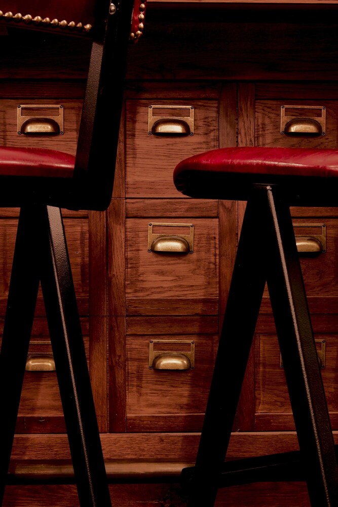 Hotel Bar