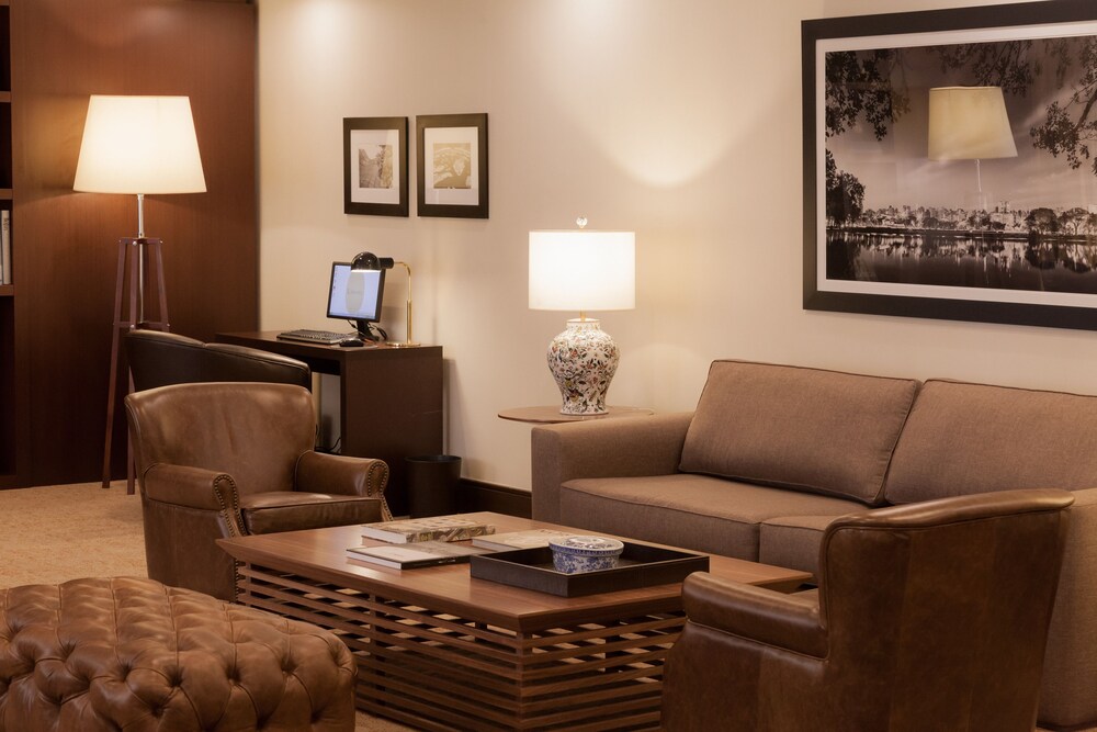 Hotel Lounge