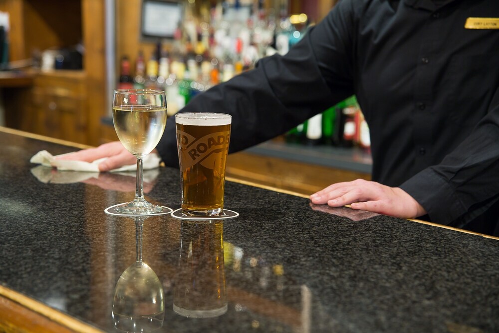 Hotel Bar