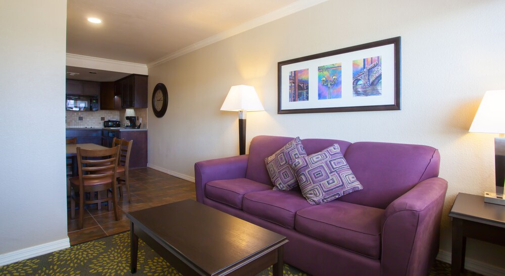 Suite, 1 Queen Bed with Sofa bed, View - Living Room