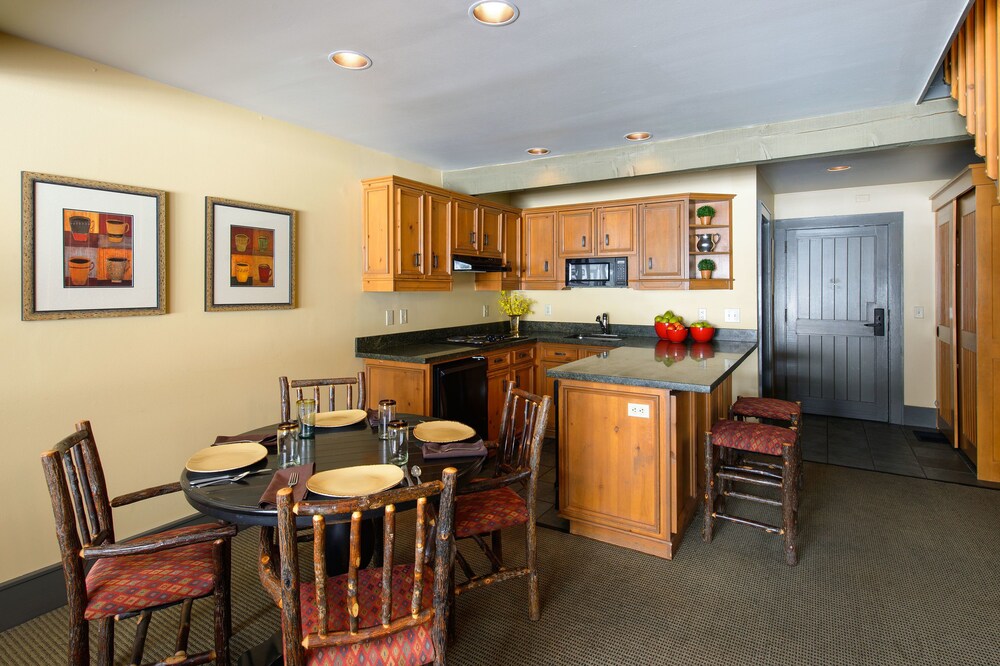 Suite, Resort View - In-Room Kitchen
