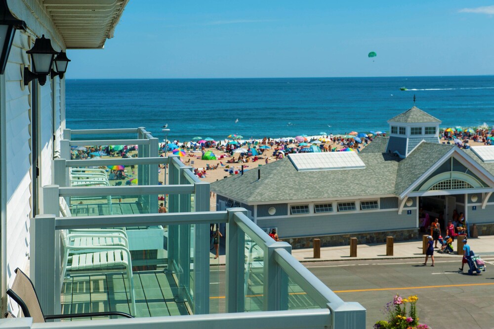 Beach/Ocean View