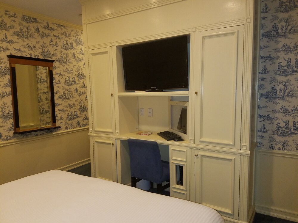 Guestroom