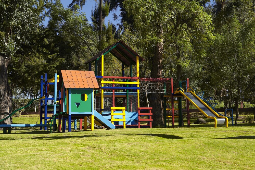 Childrens Play Area - Outdoor