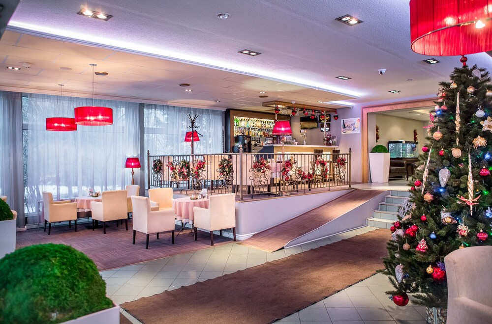 Hotel Lounge