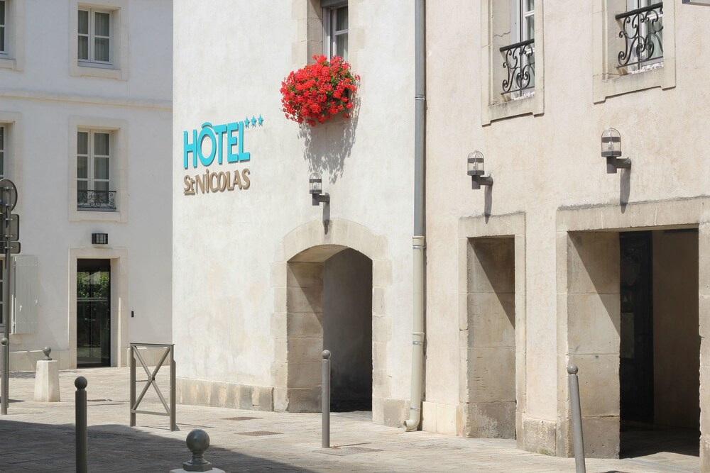 Hotel Front