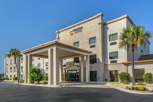 Comfort Suites near Robins Air Force Base