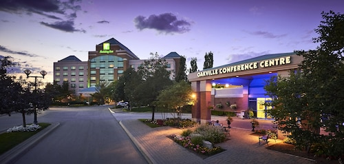 Holiday Inn Hotel & Suites Oakville @ Bronte, an IHG Hotel