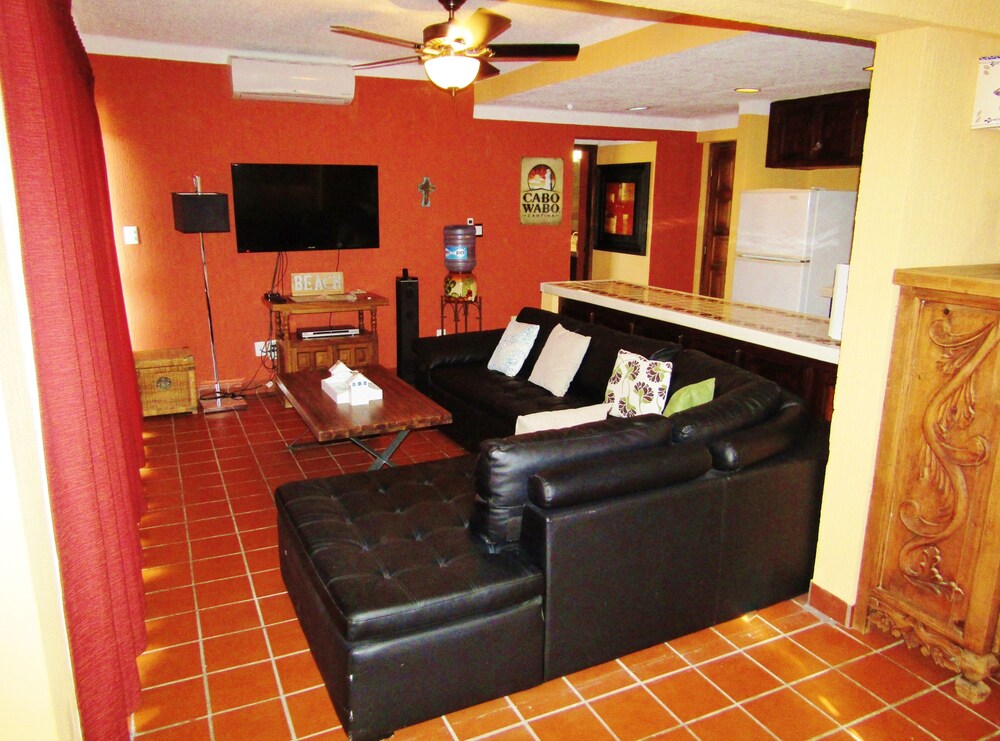 Deluxe Suite, 1 Bedroom - Living Area