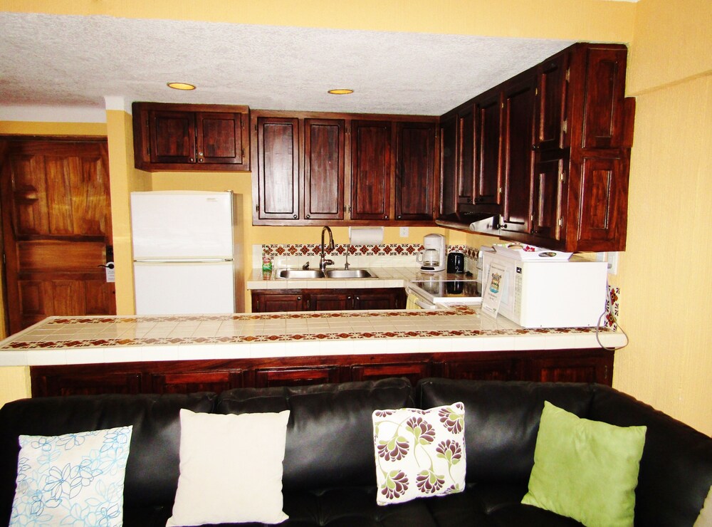 Deluxe Suite, 1 Bedroom - In-Room Kitchen