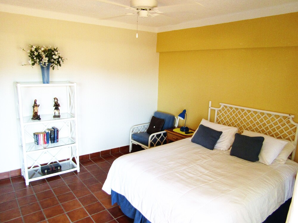 Standard Suite, 1 Bedroom - Guestroom