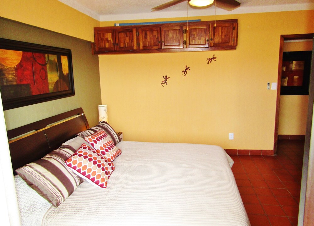Deluxe Suite, 1 Bedroom - Guestroom