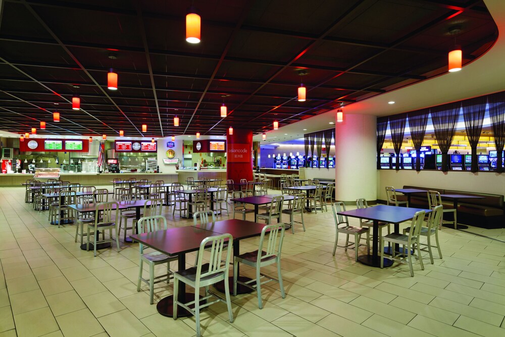 Food Court
