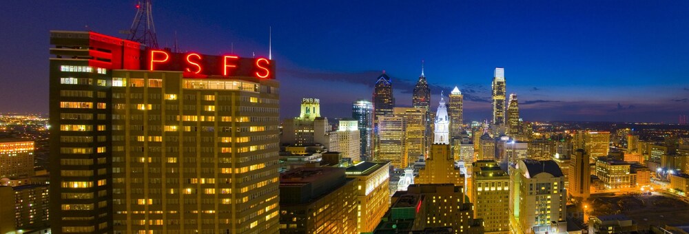 Front of property - evening/night, Loews Philadelphia Hotel