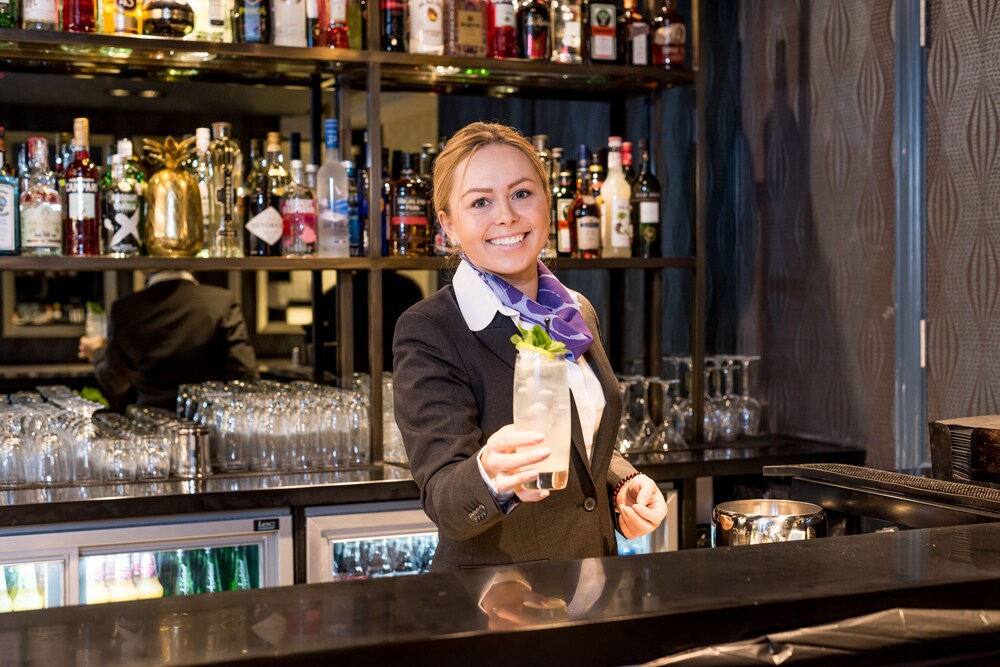 Bar (on property), Mercure London Hyde Park Hotel