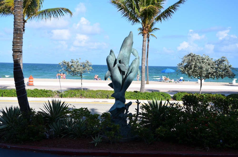 Beach/Ocean View