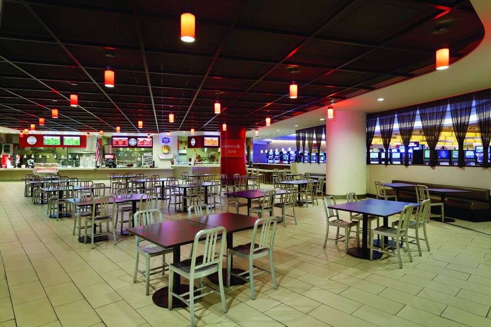 Food Court