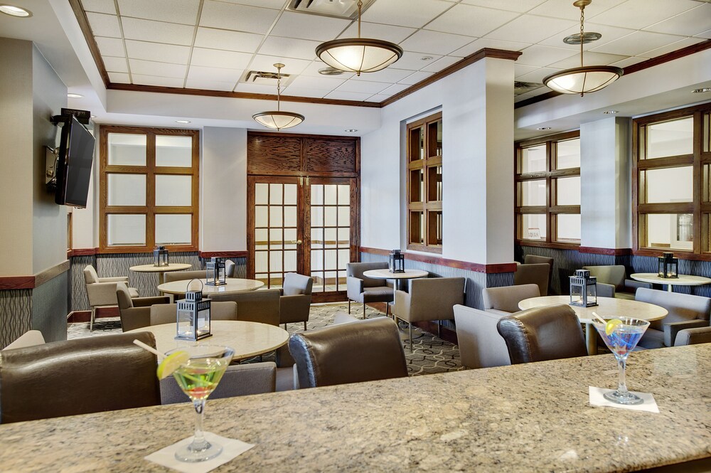 Hotel Lounge