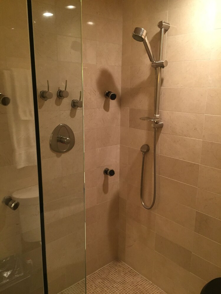 Douche de la salle de bain