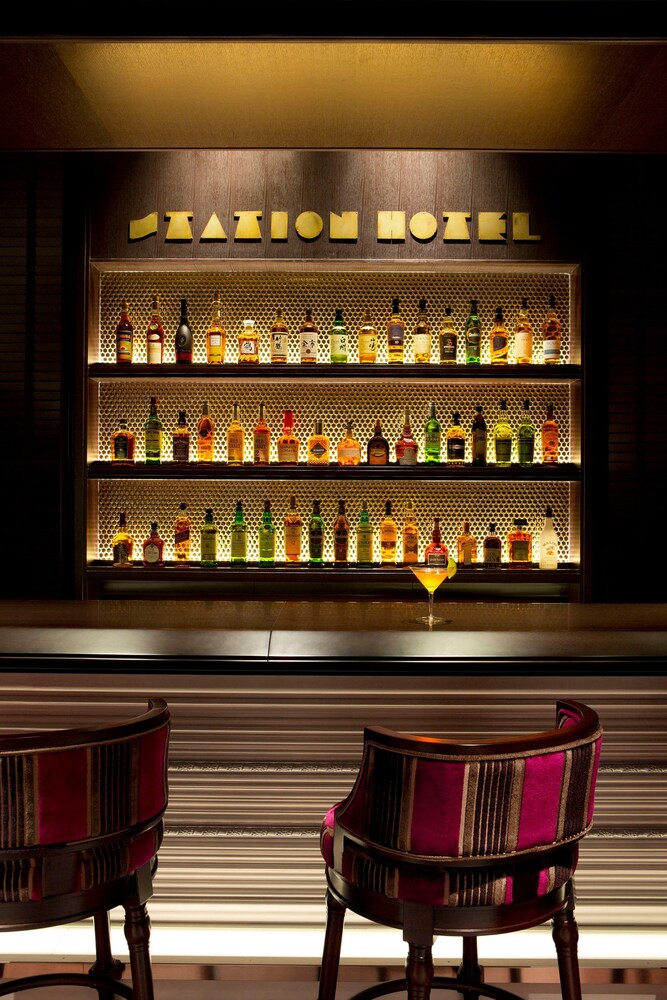 Hotel Bar