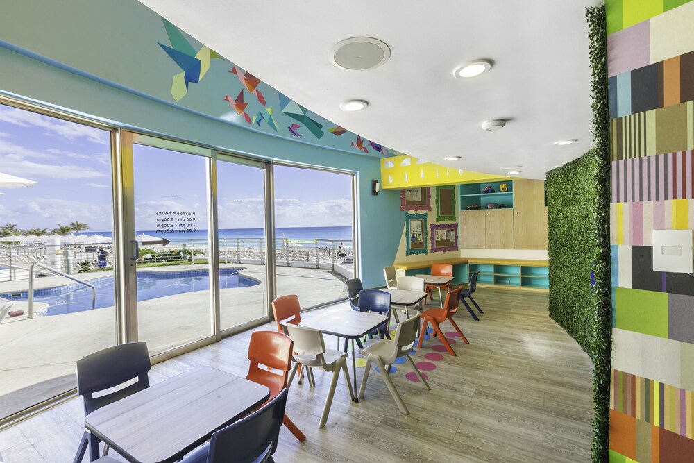 Childrens Play Area - Indoor